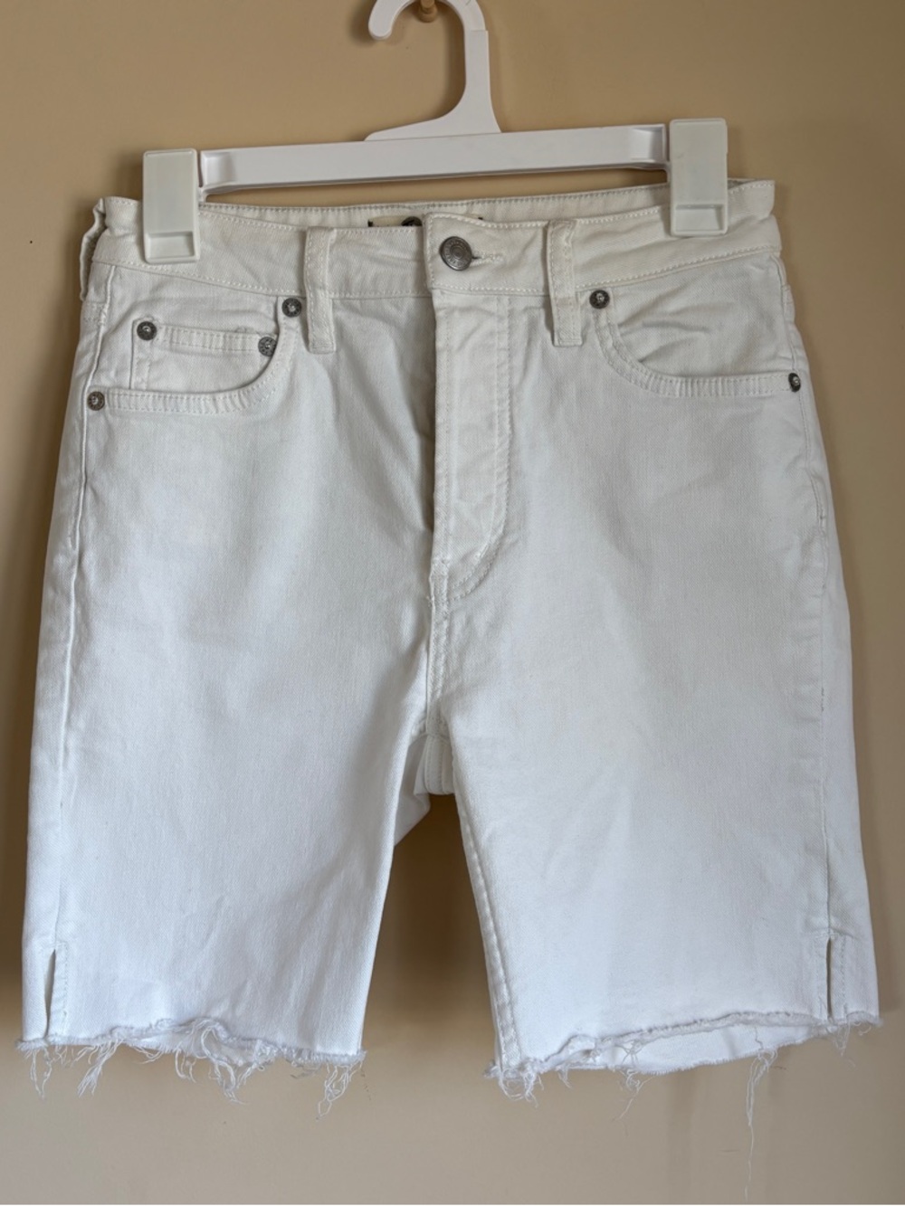 We the Free FP White Denim Shorts size 27
